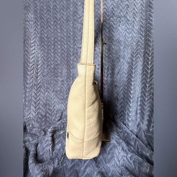 The Sak De Young Shoulder Bag - Picture 3 of 10